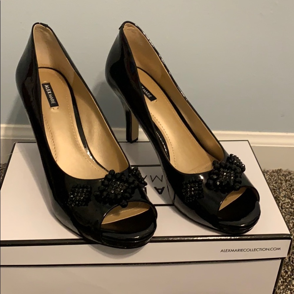 Black patent leather peekaboo heel